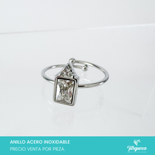 Cargar imagen en el visor de la galería, Anillo con Zirconia Rectangular Plateado Acero Inoxidable
