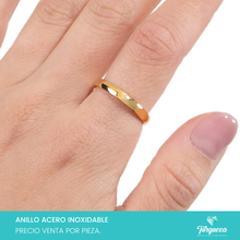 Cargar imagen en el visor de la galería, Anillo Liso Dorado Acero Inoxidable
