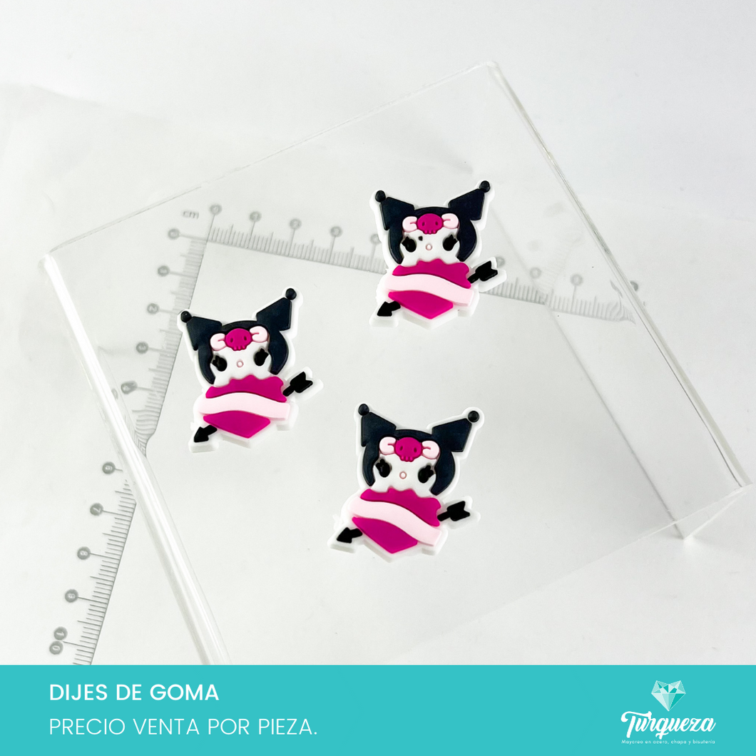 Dije Kuro mi Corazon Rosa  (2.5x2.5cm) Goma