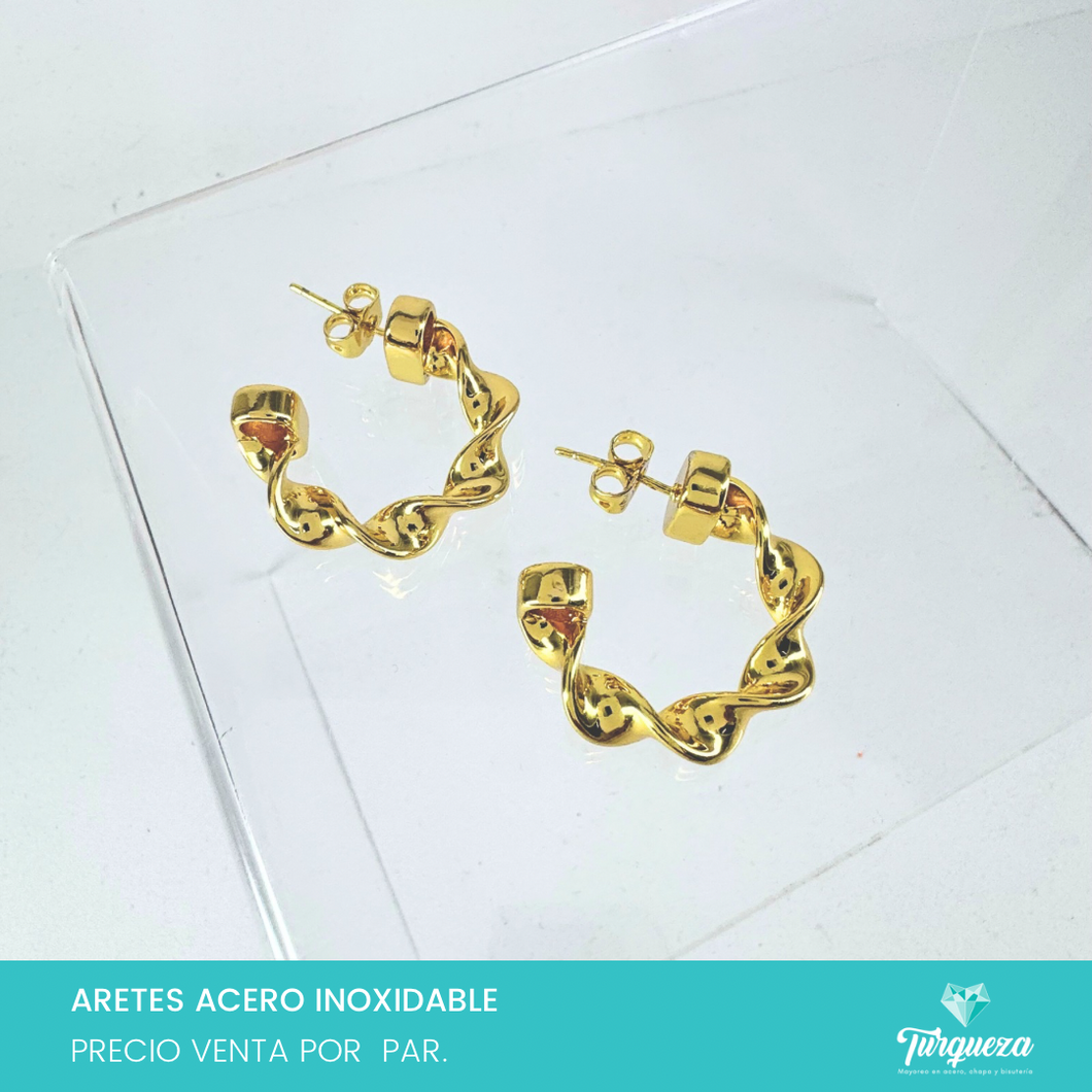 Arete Torcido Dorado 3 cm Acero Inoxidable