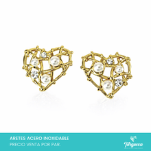 Cargar imagen en el visor de la galería, Arete Corazon Perlas Acero Inoxidable
