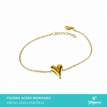 Cargar imagen en el visor de la galería, Pulsera Corazon Dorada Acero Inoxidable
