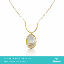 Cargar imagen en el visor de la galería, Collar Medalla Perla Dorado Acero Inoxidable
