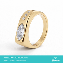 Cargar imagen en el visor de la galería, Anillo Chunky con Zirconia Oval Dorado Acero Inoxidable
