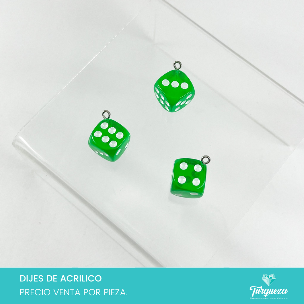 Dije Dado Verde (1.5x1.5cm) Acrilico