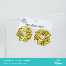 Cargar imagen en el visor de la galería, Arete Flor 2cm Acero Inoxidable
