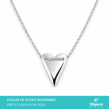 Cargar imagen en el visor de la galería, Collar Corazon Plateado Acero Inoxidable

