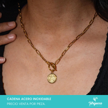 Cargar imagen en el visor de la galería, Collar San Benito Dorado Acero Inoxidable
