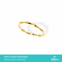 Cargar imagen en el visor de la galería, Anillo Huesitos Dorado Acero Inoxidable
