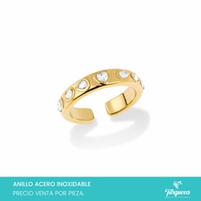 Cargar imagen en el visor de la galería, Anillo con Corazon y zirconias Dorado Acero Inoxidable
