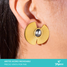 Cargar imagen en el visor de la galería, Arete Abanico Textura Bitono (3cm) Acero Inoxidable
