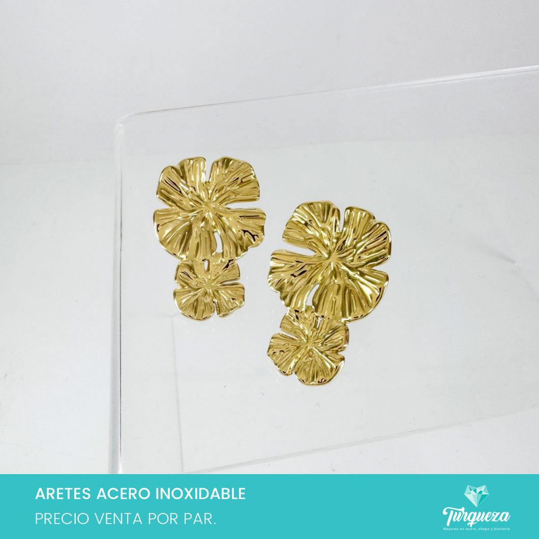 Arete Doble Flor Dorado 3cm Acero Inoxidable