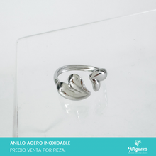 Cargar imagen en el visor de la galería, Anillo Corazones Plateado Acero Inoxidable
